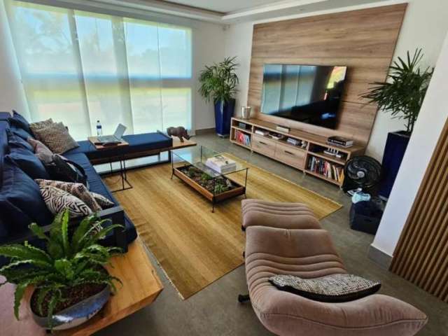 Casa em condomínio fechado com 3 quartos à venda na Riviera de Santa Cristina, Arandu  por R$ 1.100.000