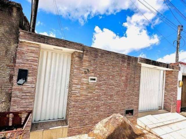 Casa com 2 quartos à venda na Cidade Universitária, Maceió  por R$ 159.000