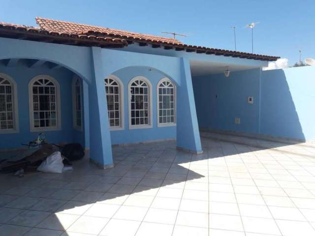 Casa à venda na QNJ 47, Taguatinga Norte, Taguatinga, 180 m2 por R$ 590.000