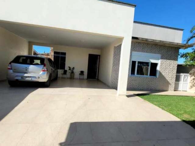 Casa com 3 quartos à venda em Portinho, Laguna  por R$ 649.000