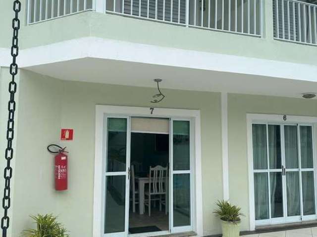 Casa em condomínio fechado com 2 quartos à venda no Maitinga, Bertioga  por R$ 595.000