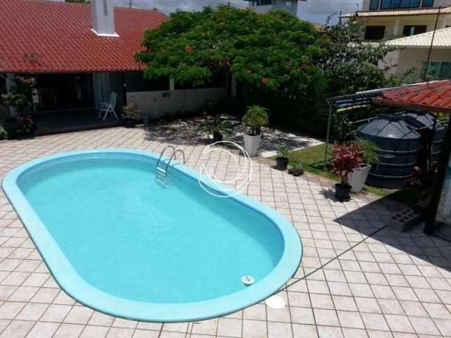 Casa com 3 quartos à venda no Santinho, Florianópolis , 178 m2 por R$ 2.660.000