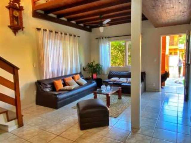 Casa com 5 quartos à venda no Rio Tavares, Florianópolis , 192 m2 por R$ 1.880.000