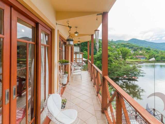 Casa com 3 quartos à venda em Canto da Lagoa, Florianópolis , 282 m2 por R$ 3.040.000