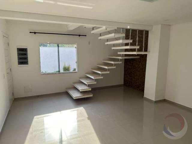 Casa com 3 quartos à venda na Vila Santana, Santo Amaro da Imperatriz , 180 m2 por R$ 670.000