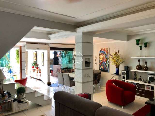Casa com 7 quartos à venda no Abraão, Florianópolis  por R$ 2.350.000
