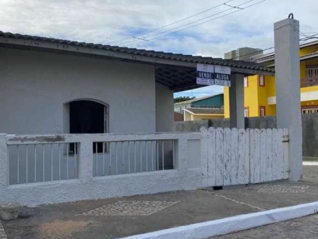 Casa com 3/4 sendo 1 suíte, pertinho do mar á venda por R$ 460.000  -  Centro de Arembepe - Camaçari/BA