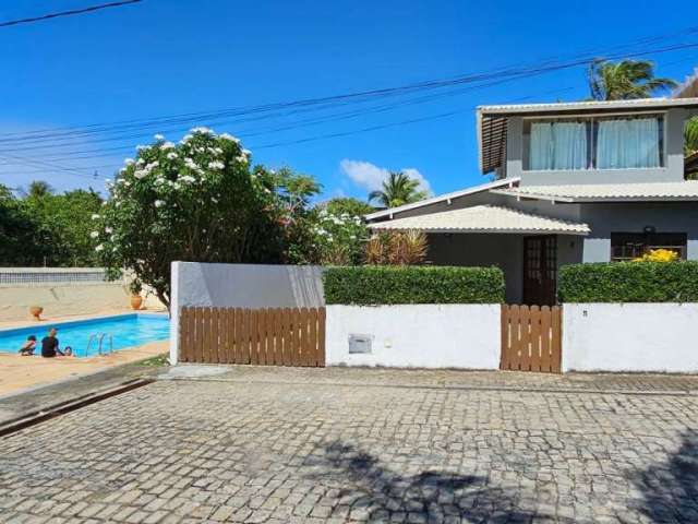 Casa maravilhosa  4/4, sendo 2 suítes, nascente, apenas 300 metros da praia - Buraquinho - Lauro de Freitas/BA