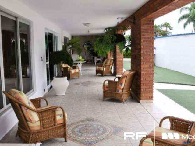 Casa com 3 quartos à venda na Rua Victor Delamare, 202, Jardim Virgínia, Guarujá, 500 m2 por R$ 2.500.000