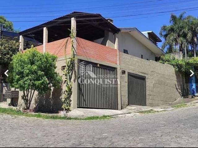 Casa com 2 quartos à venda na Rua Mari Ruffato, 144, Desvio Rizzo, Caxias do Sul por R$ 380.000