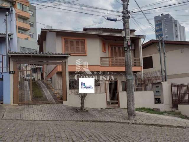 Casa com 5 quartos à venda na Rua Luiz Antônio de Vargas, 2020, Sagrada Família, Caxias do Sul por R$ 695.000