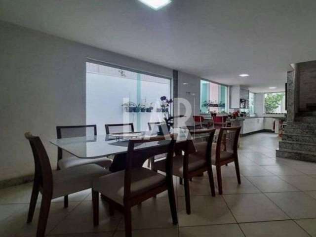 Casa à venda, 5 quartos, 3 suítes, 7 vagas, Nova Granada - Belo Horizonte/MG