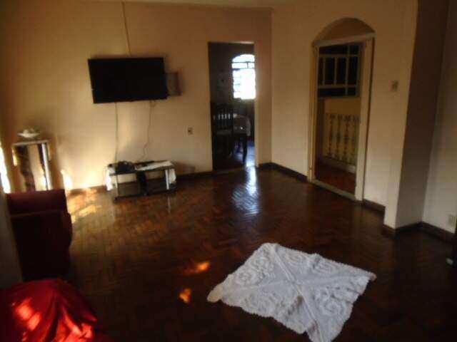 Casa à venda, 4 quartos, 1 suíte, 5 vagas, Nova Granada - Belo Horizonte/MG