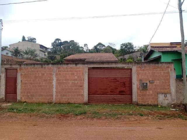 Casa para Venda em Poços de Caldas, Terras de Santo Antônio, 4 dormitórios, 1 suíte, 2 banheiros, 1 vaga