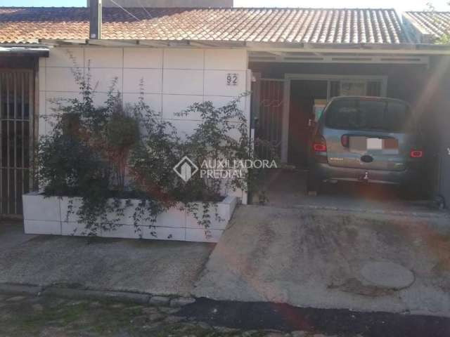 Casa com 2 quartos à venda na Rua Íris Azul, 92, Chácara das Rosas, Cachoeirinha, 52 m2 por R$ 182.000