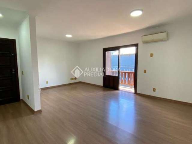 Apartamento com 3 quartos para alugar na Rua Amapá, 341, Vila Ponta Porã, Cachoeirinha, 159 m2 por R$ 2.800