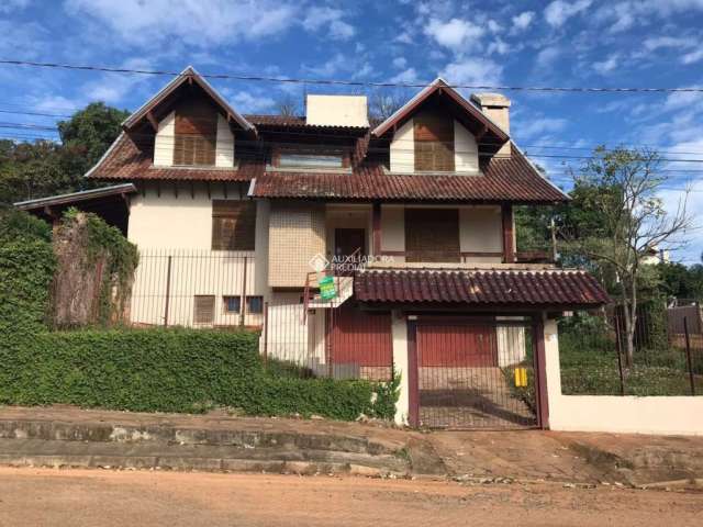 Casa com 4 quartos à venda na Rua José Theomar Lehnen, 3266, Nossa Senhora de Fátima, Taquara, 221 m2 por R$ 999.000