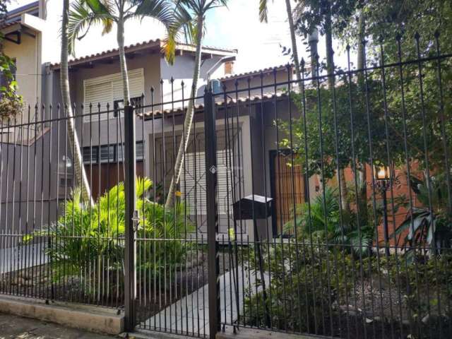 Casa com 4 quartos à venda na Rua Vital Brasil, 160, Jardim Itu Sabará, Porto Alegre, 174 m2 por R$ 912.000