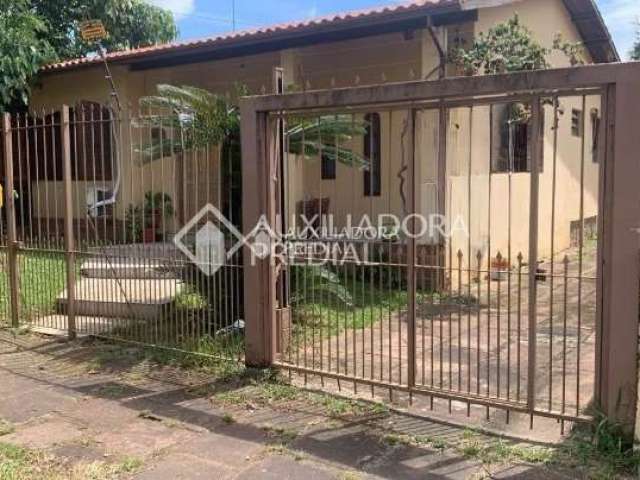Casa com 2 quartos à venda na Avenida João XXIII, 460, São Sebastião, Porto Alegre, 102 m2 por R$ 550.000