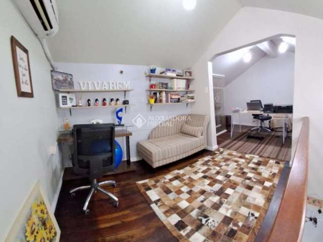 Casa em condomínio fechado com 2 quartos à venda na Rua Poa-Cidade Jóia, 140, Jardim  Leopoldina, Porto Alegre, 46 m2 por R$ 250.000