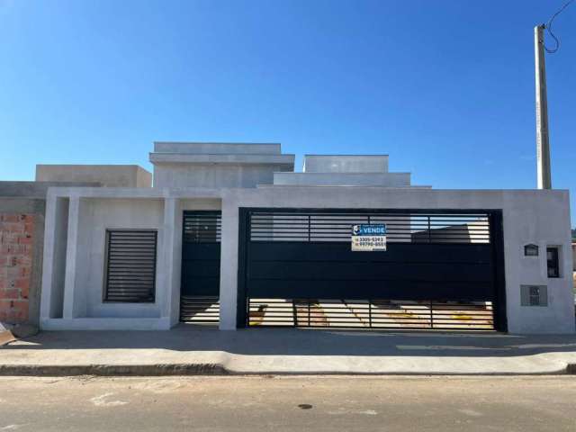 Casa a venda no bairro Adonai - Porangaba/SP.