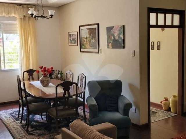 Casa com 3 quartos à venda na Rua Pinheiro Machado, 155, Independência, Porto Alegre por R$ 990.000