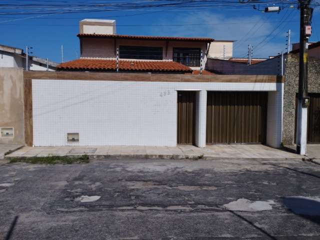 Casa duplex no Monte Castelo próximo a Av. Bezerra de Menezes
