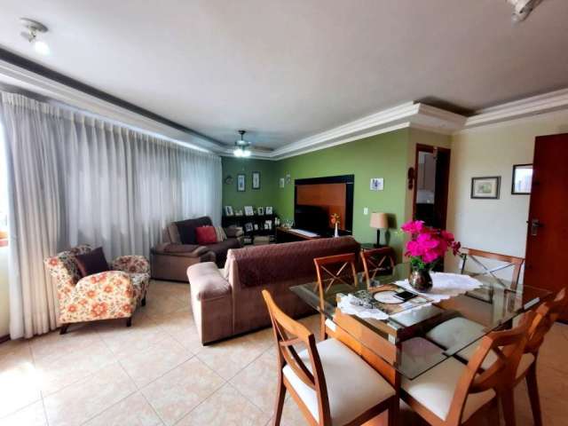 Apartamento com 3 quartos à venda na Rua Mali, 924, Vila Ipiranga, Porto Alegre por R$ 630.000