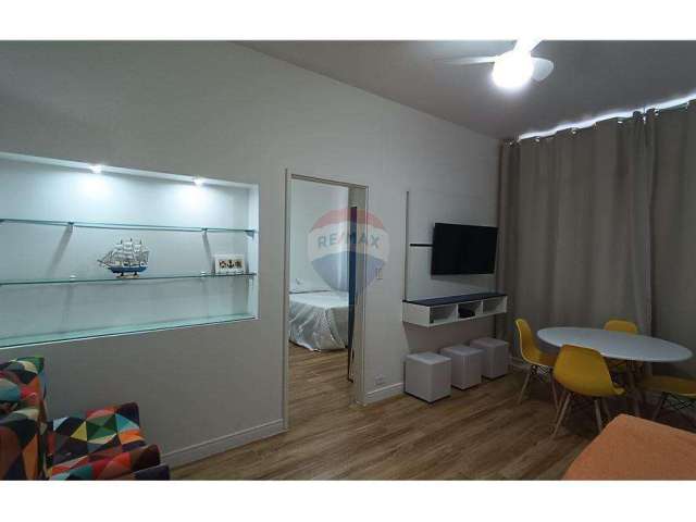 Apartamento à venda com 1 dormitório, Pitangueiras/Guarujá