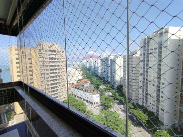 Apartamento 2 Dormitórios 2 vagas à Venda Por R$ 800.000,00 - Praia Das Pitangueiras - Guarujá/sp