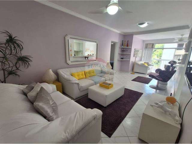 Apartamento Flat à venda na Pitangueiras com 2 dormitórios, 1 suíte, 2 vagas, lazer , Praia Pitangueiras, Guarujá- 530mil