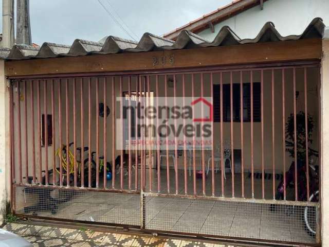 Casa à venda no bairro Parque Piratininga - Taubaté/SP