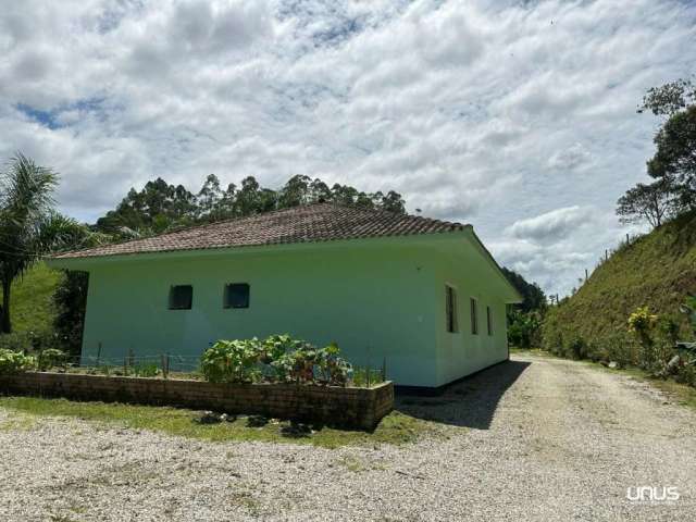 Chácara / sítio com 4 quartos à venda na Tomaz Pedro Coelho, Centro, Antônio Carlos por R$ 540.000
