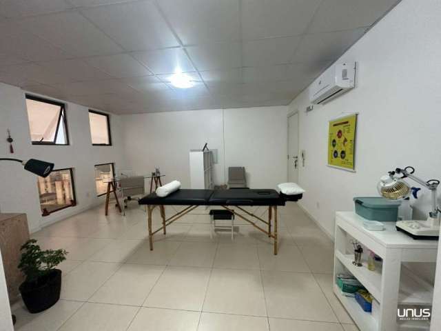 Sala comercial com 1 sala à venda na Rua Joaquim Carneiro, 120, Capoeiras, Florianópolis por R$ 200.000