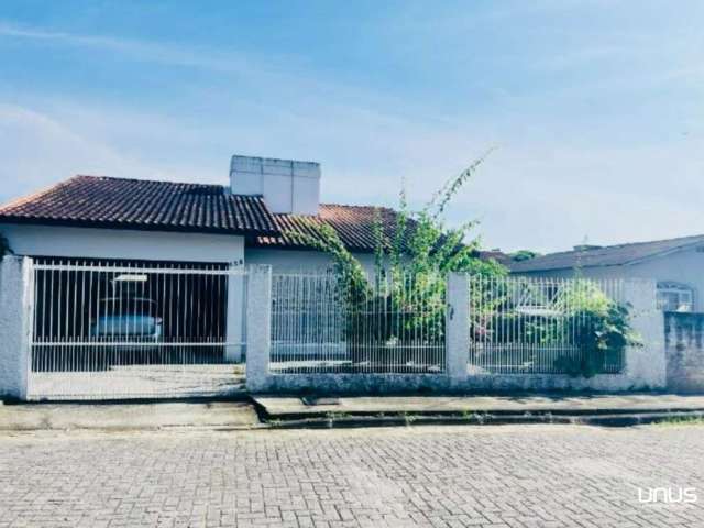 Casa com 4 quartos à venda na Joinville, 628, Jardim Aquarius, Palhoça por R$ 550.000