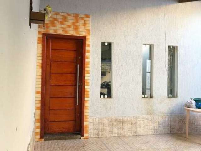 Casa com 2 quartos à venda na Saturnino dos Santos, 122, Residencial Estoril, Taubaté por R$ 245.000