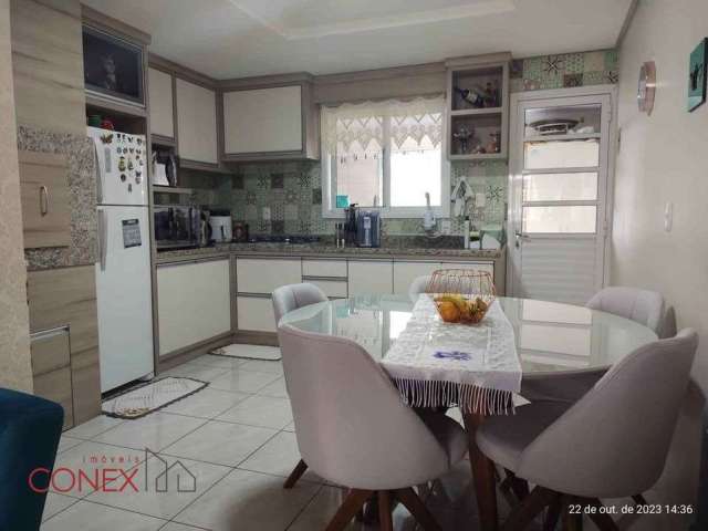 Casa com 2 quartos à venda na Rialdo Danilo Damin, 86, Primeiro de Maio, Farroupilha por R$ 266.000