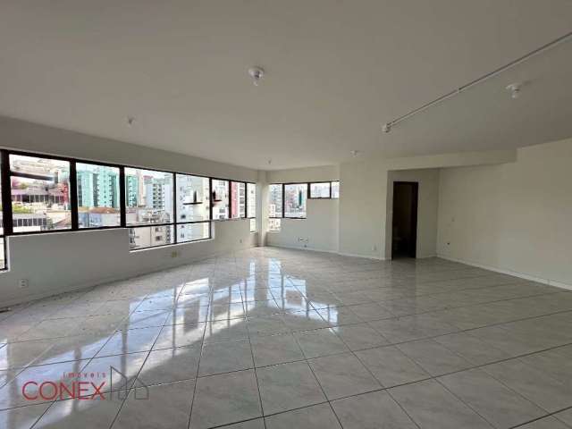 Sala comercial à venda na Rua Pinheiro Machado, 2659, Centro, Caxias do Sul por R$ 250.000