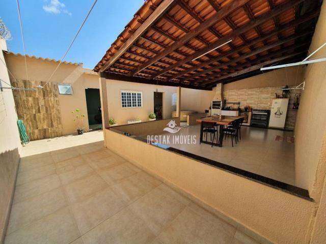 Casa com 4 dormitórios à venda, 186 m² por R$ 600.000,00 - Granada - Uberlândia/MG