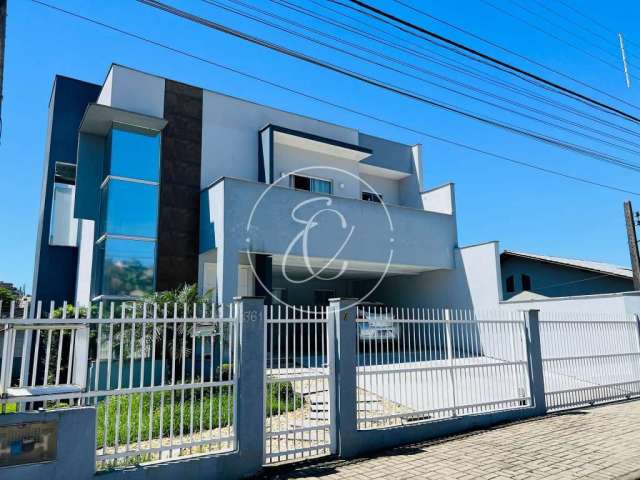 Casa Espaçosa com Móveis Sob Medida no Itaum, Joinville, SC - Aceita Financiamento!