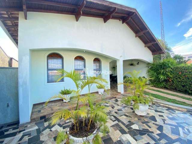 Casa com 3 dormitórios e suíte na Vila Grego em Santa Bárbara D'Oeste-SP