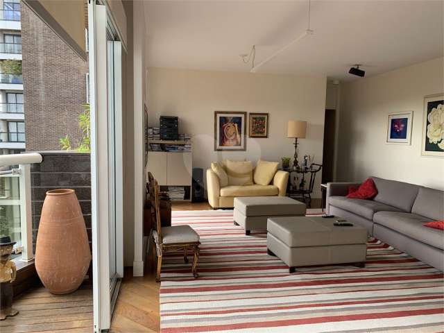 Apartamento 03 quartos a venda na Vila Mariana