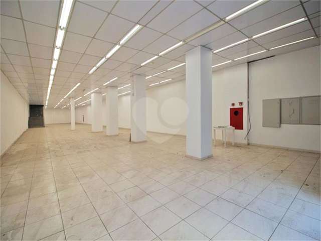Loja / Salão Comercial - Lapa - 800 m² - Venda / Compra