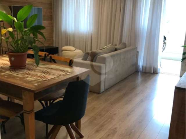 Apartamento para aluguel possui 83 m²,  2 quartos, 2 Vagas em Santana - São Paulo - SP