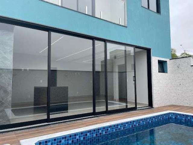 Casa assobradada ampla com 3 dormitórios à venda, 200 m² por R$ 1.060.000 - Condomínio Helena Maria - Sorocaba/SP
