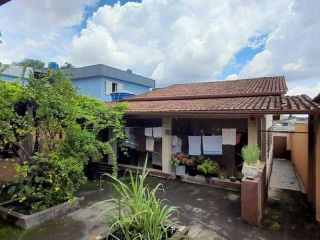 Classe A oferece esta casa com 3 dormitórios à venda, 145 m² por R$ 850.000 - João Pinheiro - Belo Horizonte/MG