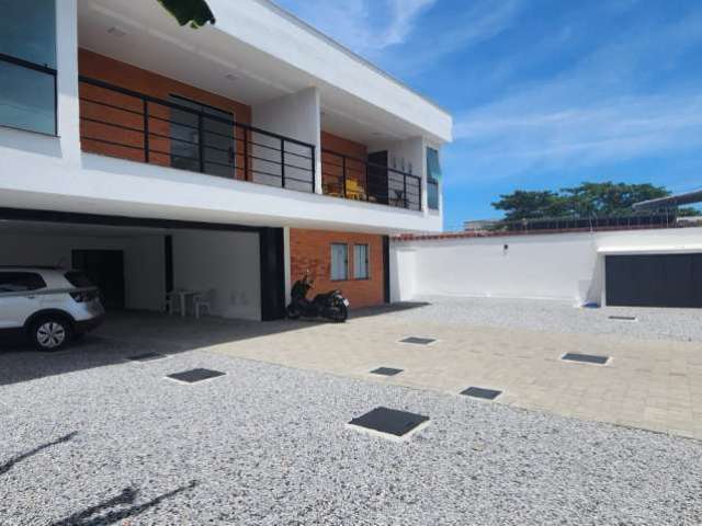 Apartamento à venda Apartamento 2 Andar 1 Quarto com 1 Banheiro, Palmeiras, Cabo Frio, RJ