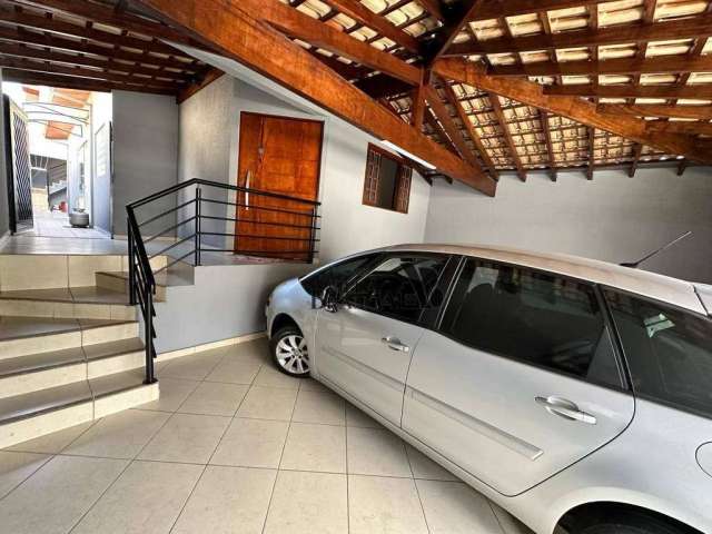 Casa com 3 dormitórios para alugar, 140 m² por R$ 3.700,00/mês - Villa Branca - Jacareí/SP