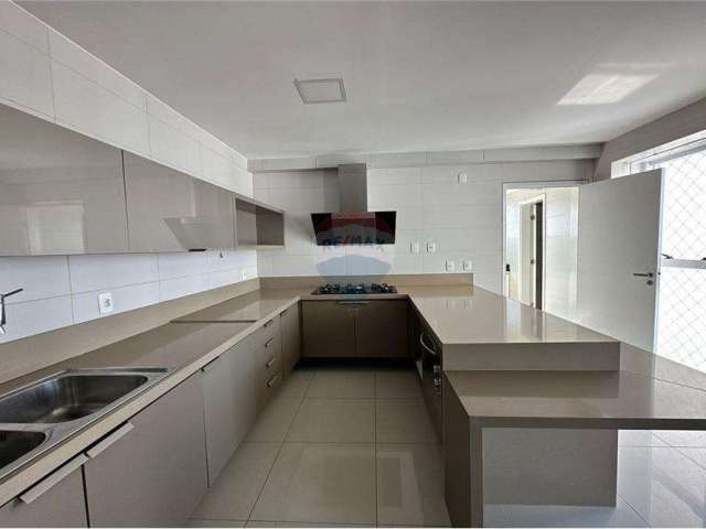 Apartamento com 4 suites, disponível  para locação em condomínio de luxo no Altiplano.