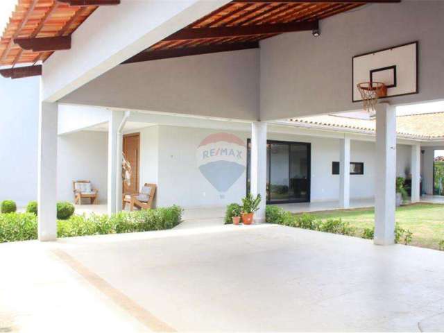 Casa de Alto Padrão à venda na cidade de Alhandra com 4 Quartos/suítes - 317,42m²